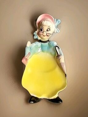 Vintage Ceramic Busy Biddy Granny W/Umbrella Teabag Holder/Spoon Rest
